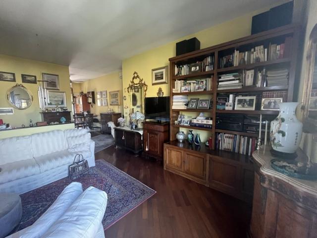 Appartamento in vendita di 130 m² in Piazza Aldo Moro
