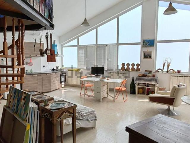 Appartamento in vendita di 130 m² in Piazza Bernardo Poch