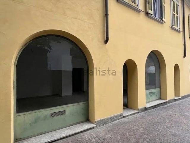 Appartamento in vendita di 130 m² in Piazza Ferrucci Francesco, 5
