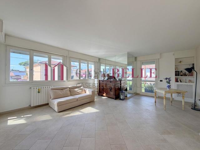 Appartamento in vendita di 130 m² in Piazza Immacolata, 55041