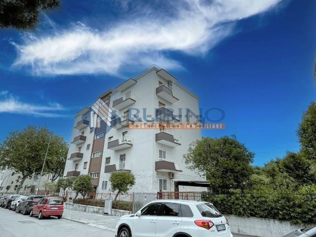 Appartamento in vendita di 130 m² in Piazza San Francesco D&apos Assisi, 1