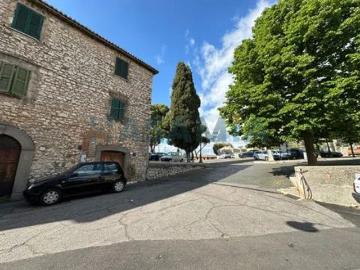 Appartamento in vendita di 130 m² in Piazza Sforza Cesarini