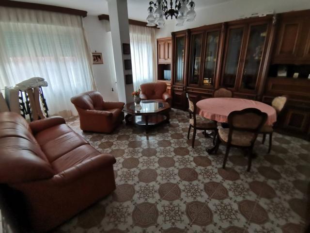 Appartamento in vendita di 130 m² in Piazza Plebiscito