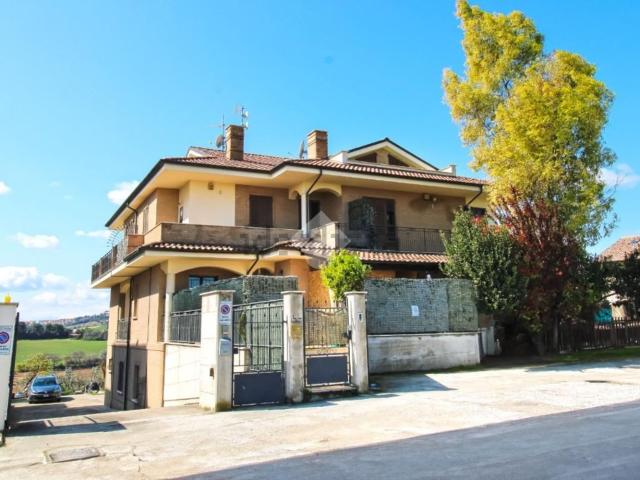 Appartamento in vendita di 130 m² in Strada Santa Caterina, 1514