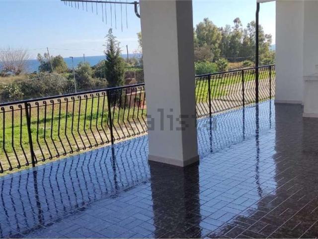 Appartamento in vendita di 130 m² in Strada Statale 106 Jonica