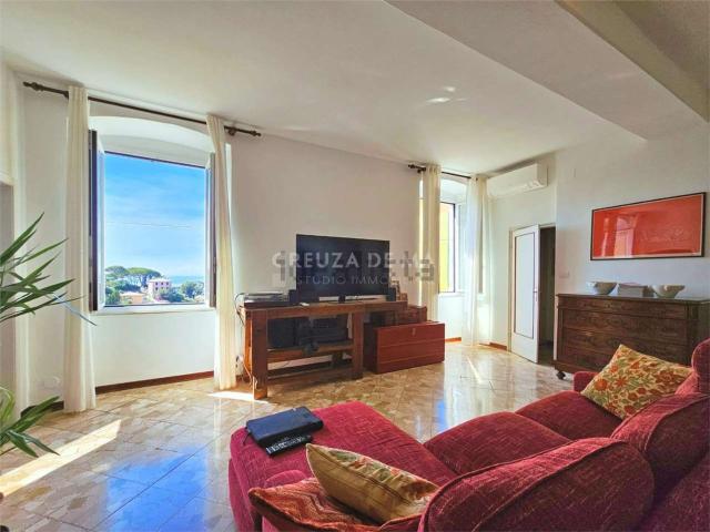 Appartamento in vendita di 130 m² in Strada Statale 1, 167