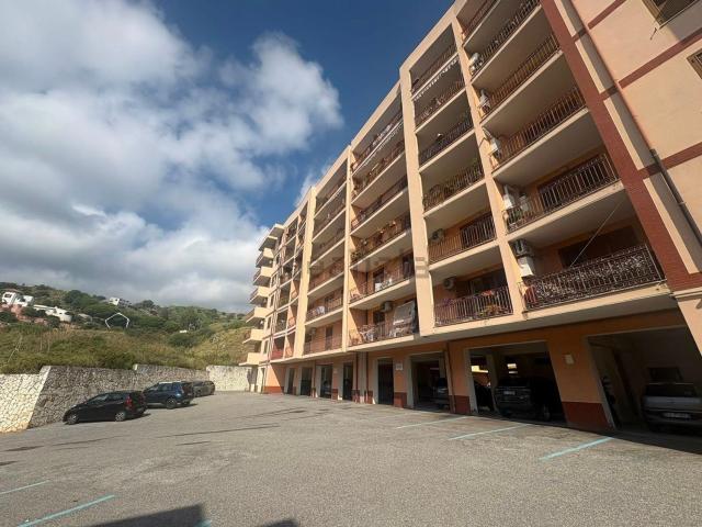 Appartamento in vendita di 130 m² in Strada Panoramica dello Stretto, 1405