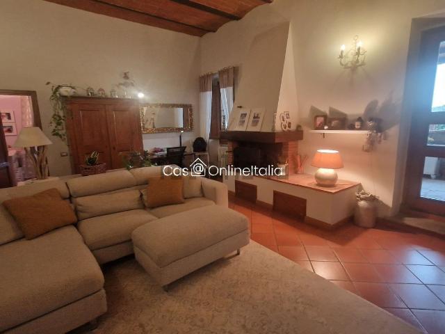 Appartamento in vendita di 130 m² in Strada Provinciale 119 del Palagione, 19