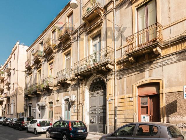 Appartamento in vendita di 131 m² in Via Canfora, 38