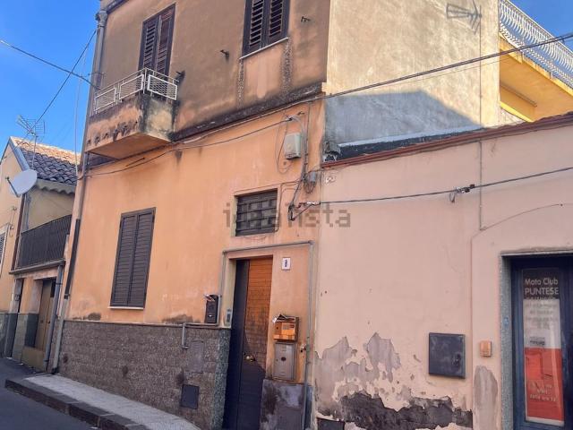 Appartamento in vendita di 131 m² in Via Capitano Lo Faro