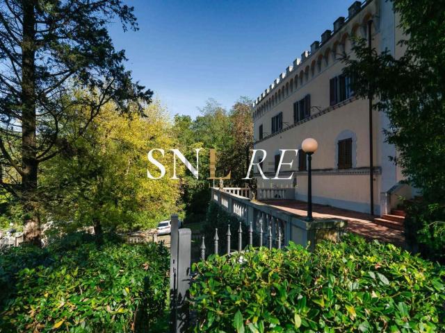 Appartamento in vendita di 131 m² in Via Cassia