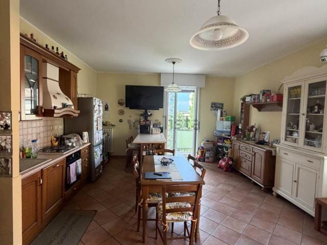 Appartamento in vendita di 131 m² in Via A. Casoli, 48