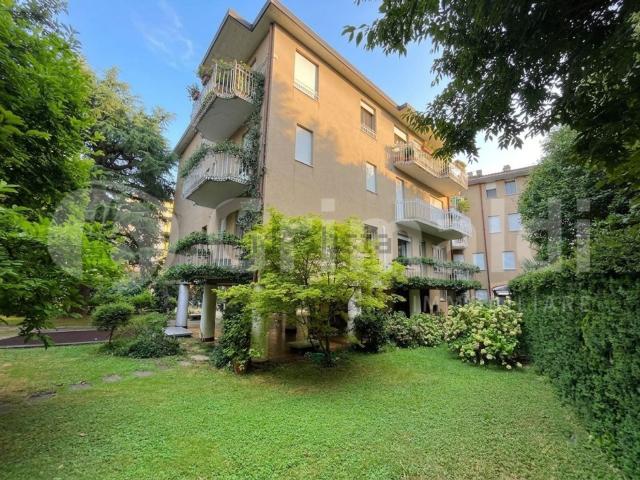 Appartamento in vendita di 131 m² in Via Antonio Francesco Bonporti