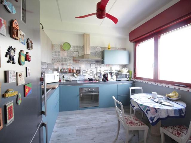 Appartamento in vendita di 131 m² in Via Agucchi