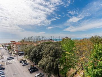 Appartamento in vendita di 131 m² in Via Gigliotti, 43