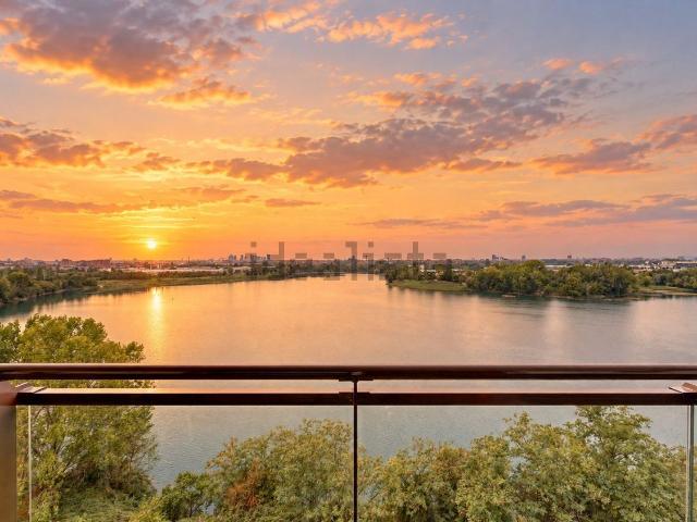 Appartamento in vendita di 131 m² in Via Giotto, 2