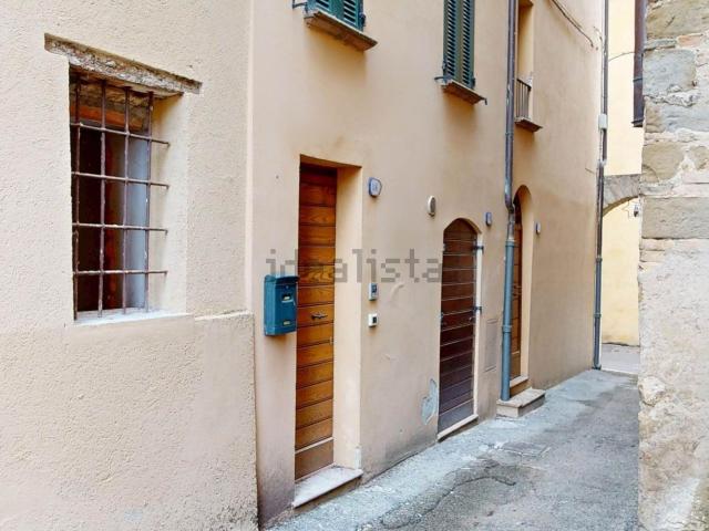 Appartamento in vendita di 131 m² in Via del Convitto, 16