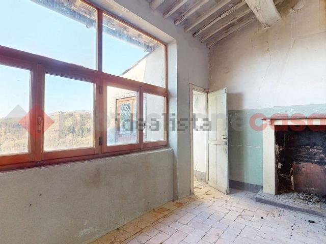Appartamento in vendita di 131 m² in Via della Rocca, 24