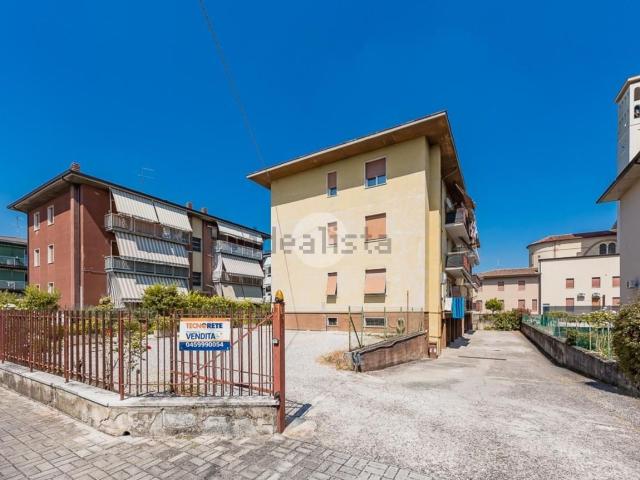 Appartamento in vendita di 131 m² in Via della Resistenza, 6