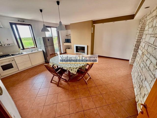 Appartamento in vendita di 131 m² in Via delle Brede