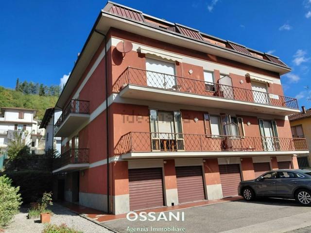 Appartamento in vendita di 131 m² in Via Federico Cattani, 13