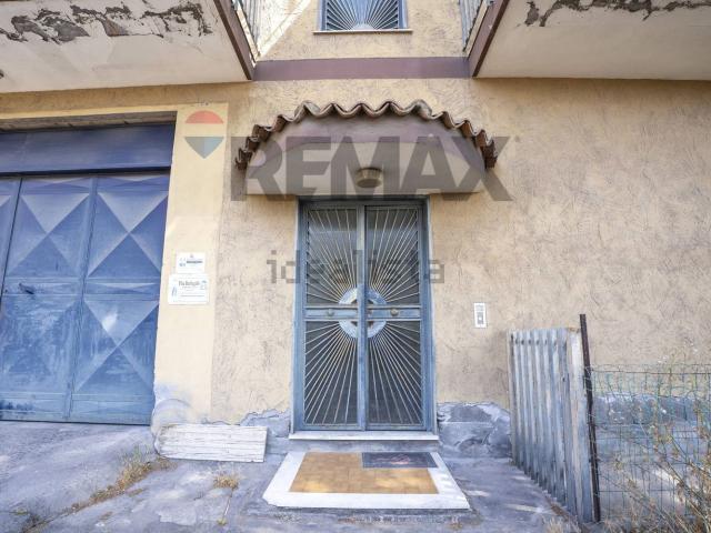 Appartamento in vendita di 131 m² in Via Federico Fellini, 10