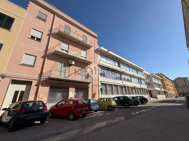 Appartamento in vendita di 131 m² in Via Francesco Basiricò, 7