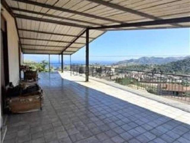 Appartamento in vendita di 131 m² in Via La Legname