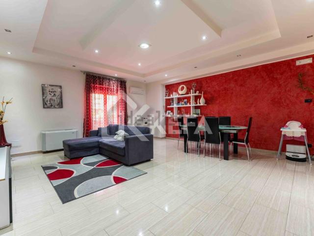 Appartamento in vendita di 131 m² in Via Montegrappa, 10