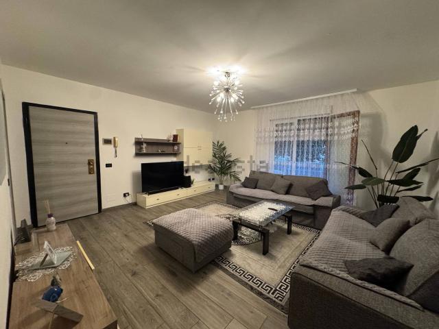 Appartamento in vendita di 131 m² in Via Morandi