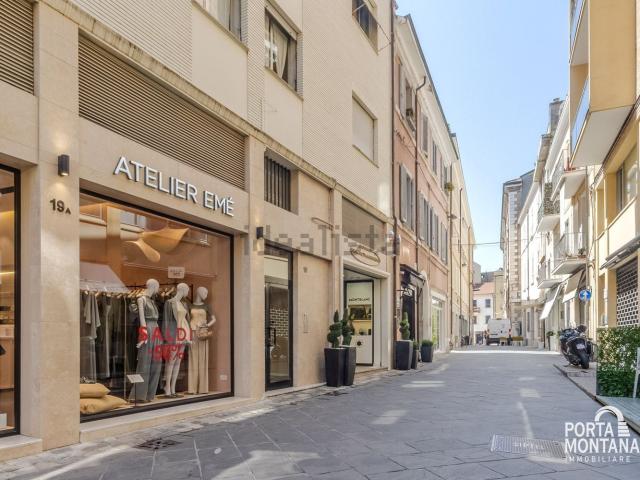 Appartamento in vendita di 131 m² in Via Mentana, 19