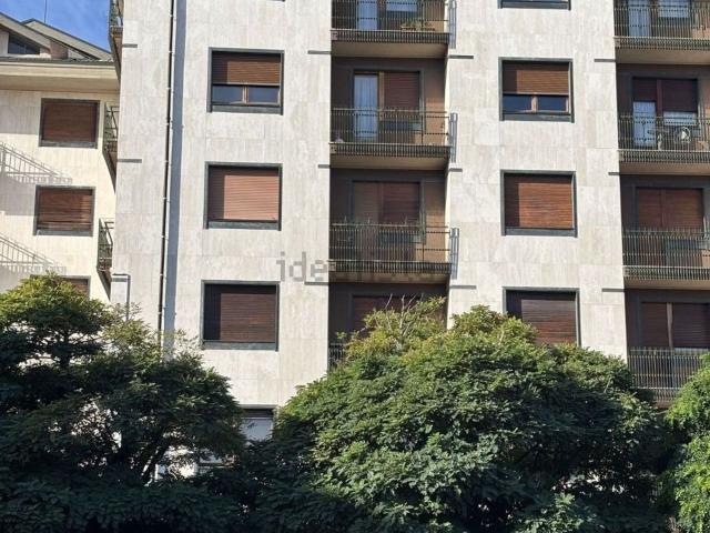 Appartamento in vendita di 131 m² in Via Michele Coppino, 17