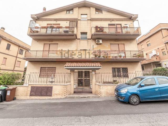 Appartamento in vendita di 131 m² in Via Norma Fratelli Parenti, 40