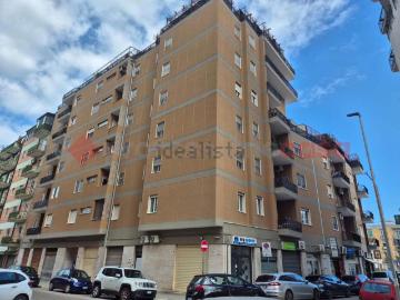 Appartamento in vendita di 131 m² in Via Seneca, 22