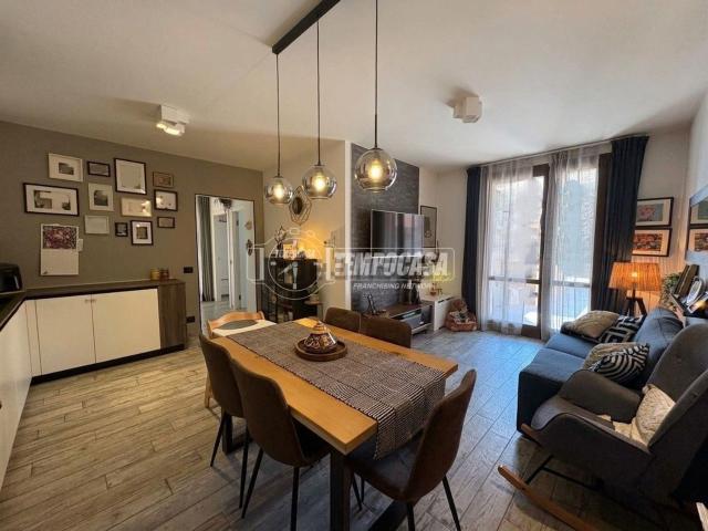 Appartamento in vendita di 131 m² in Via Statale, 91