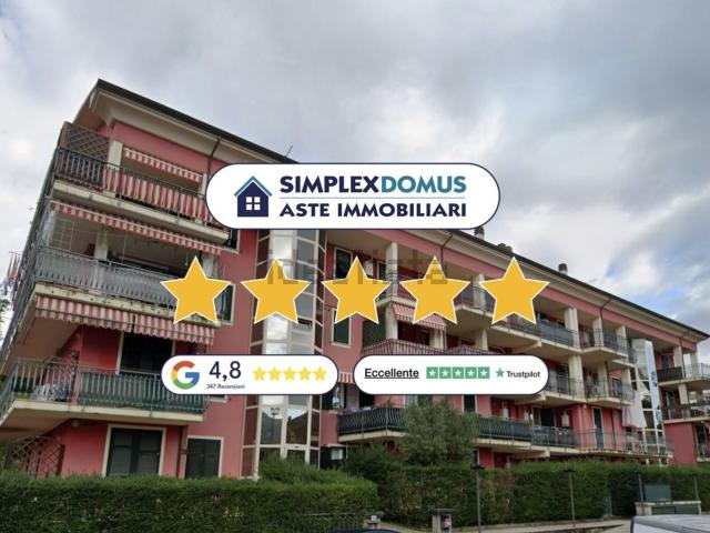 Appartamento in vendita di 131 m² in Via Paesi Bassi