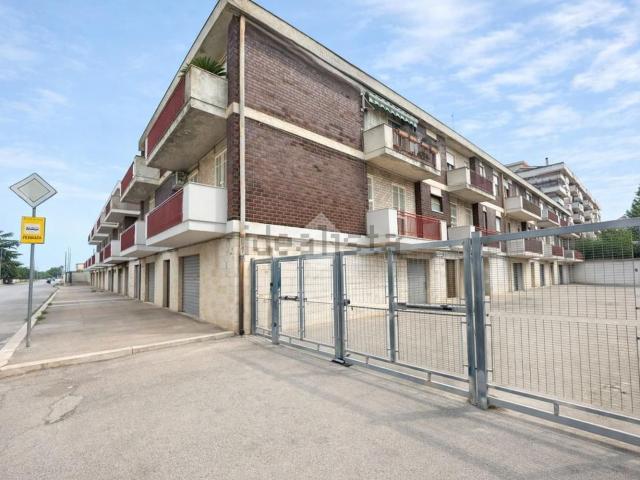 Appartamento in vendita di 131 m² in Via Rodolfo Morandi, 17