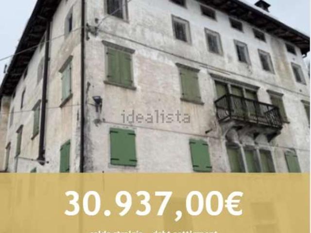 Appartamento in vendita di 131 m² in Via Roma