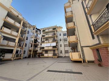 Appartamento in vendita di 131 m² in Via Tancredi D&apos Altavilla, 8