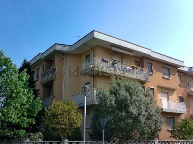 Appartamento in vendita di 131 m² in Via U. Foscolo, 21