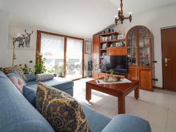 Appartamento in vendita di 131 m² in Via Vittorio Veneto, 1801