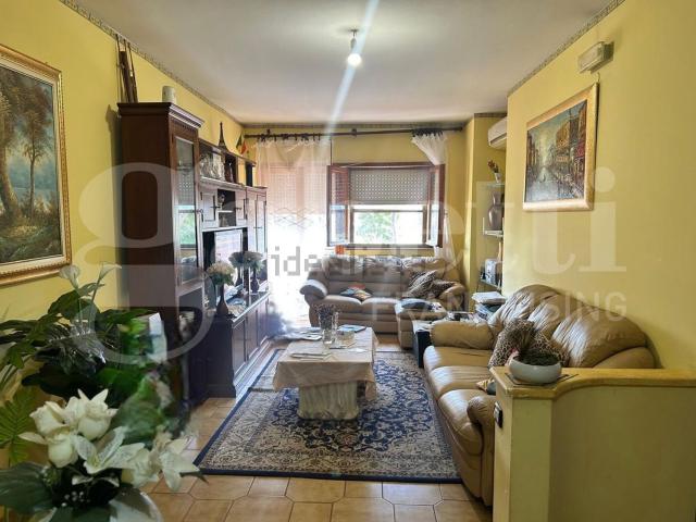 Appartamento in vendita di 131 m² in Viale della Stazione