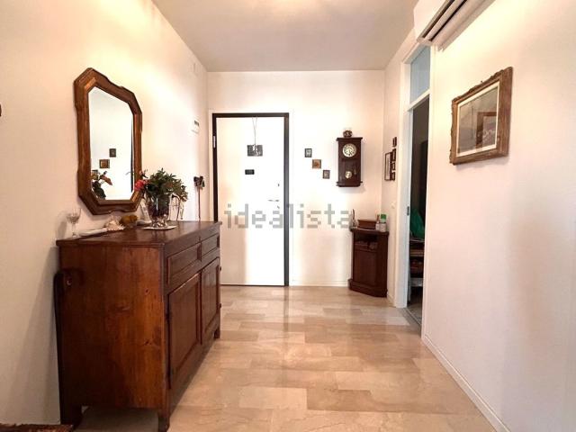 Appartamento in vendita di 131 m² in Viale G. Lacchin, 37