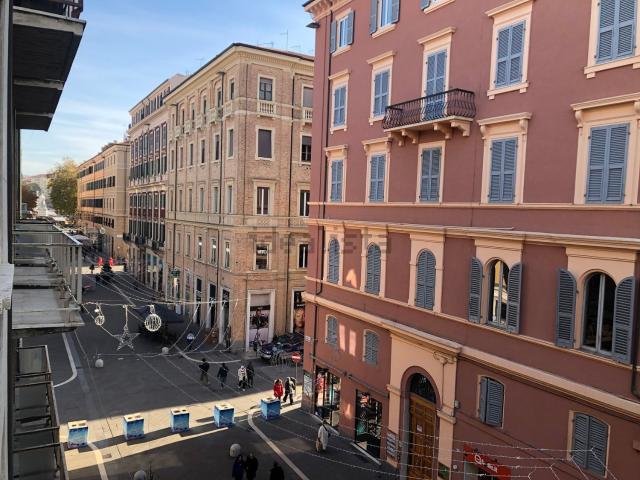 Appartamento in vendita di 131 m² in Corso Giuseppe Garibaldi, 20