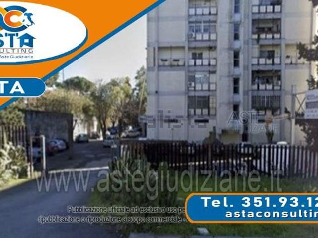 Appartamento in vendita di 131 m² in Largo Calabria, 20