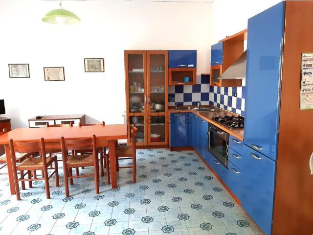 Appartamento in vendita di 132 m² in Via C. Colombo, 142