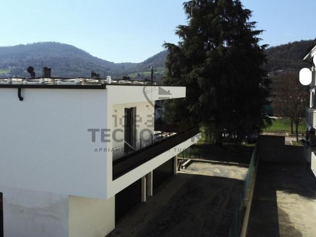 Appartamento in vendita di 132 m² in Via Calisignano