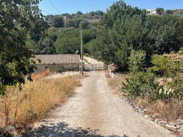 Appartamento in vendita di 132 m² in Via Cellina