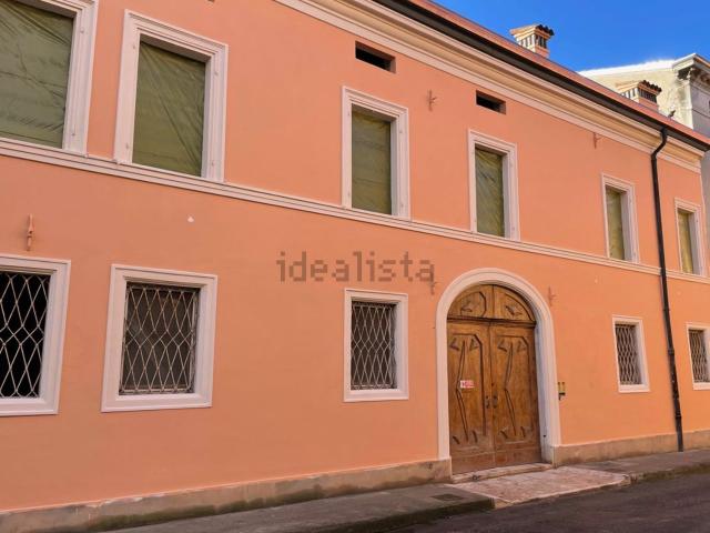 Appartamento in vendita di 132 m² in Via Cesare Battisti, 52