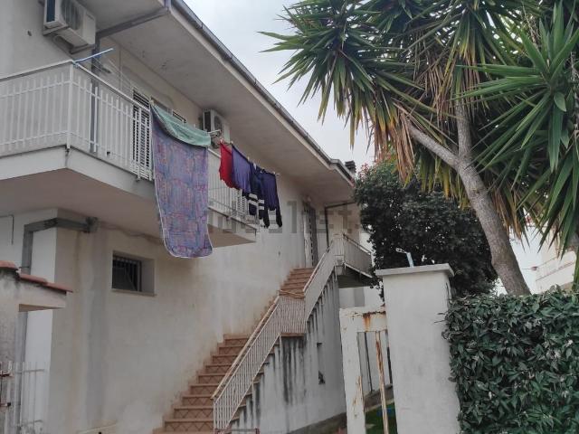 Appartamento in vendita di 132 m² in Via Abate Roberto di Grandmesnil